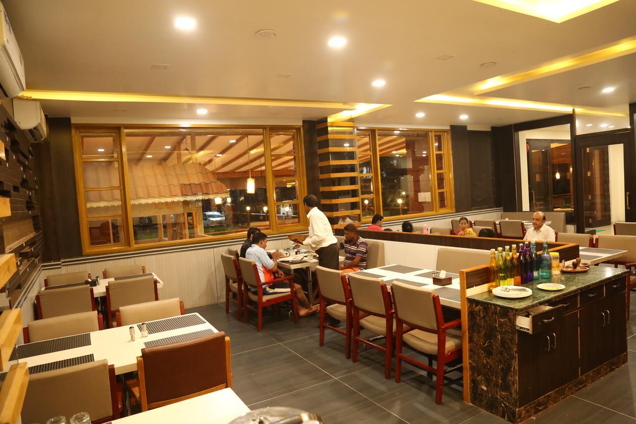 Hotel Saheb Panvel Exterior foto